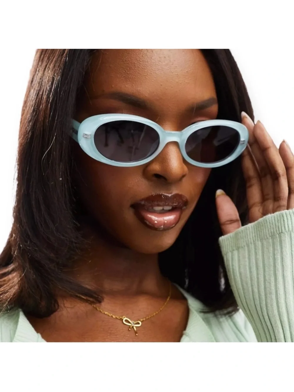 Quay Australia felt cute Light Blue Oval Sunglasses